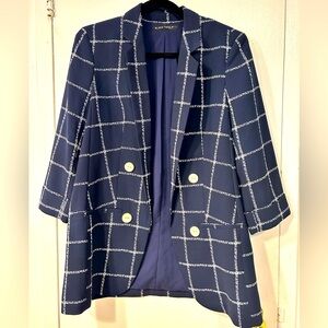 Urban Outfitters Women's Navy and White Padded Blazer (Brand New)